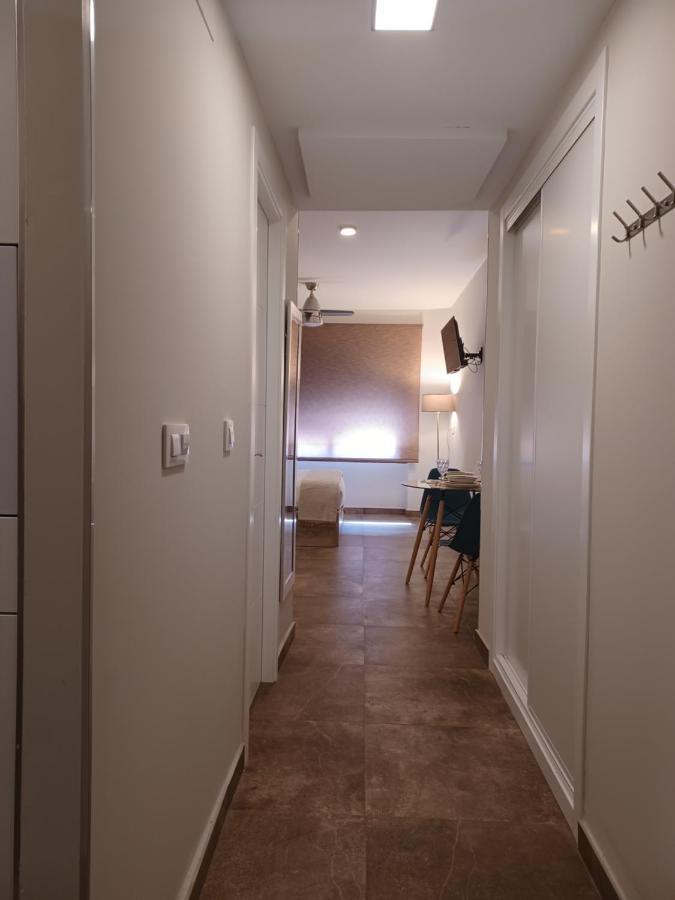 Apartamento Acogedor Junto A Calle Betis, Triana-Los Remedios Sevilla Eksteriør billede