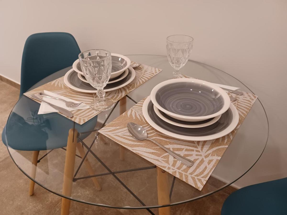 Apartamento Acogedor Junto A Calle Betis, Triana-Los Remedios Sevilla Eksteriør billede