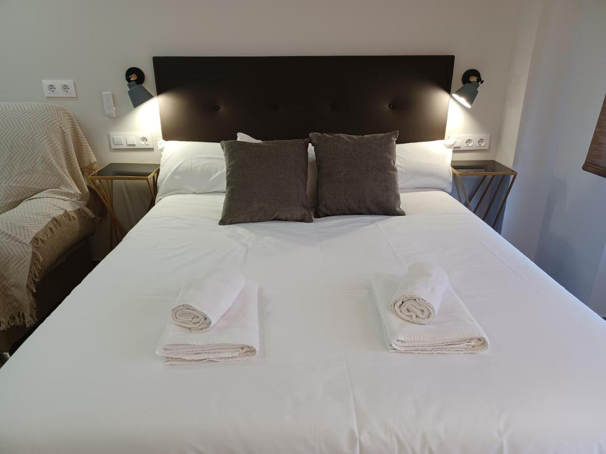 Apartamento Acogedor Junto A Calle Betis, Triana-Los Remedios Sevilla Eksteriør billede