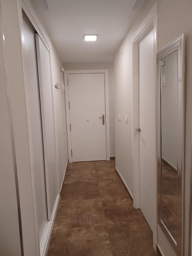 Apartamento Acogedor Junto A Calle Betis, Triana-Los Remedios Sevilla Eksteriør billede