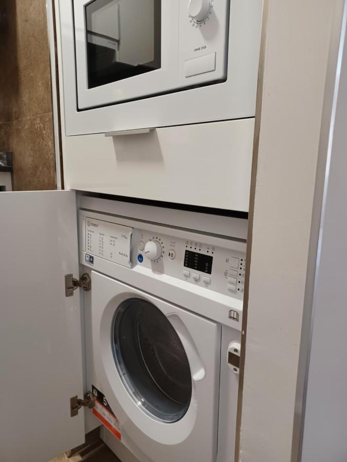 Apartamento Acogedor Junto A Calle Betis, Triana-Los Remedios Sevilla Eksteriør billede